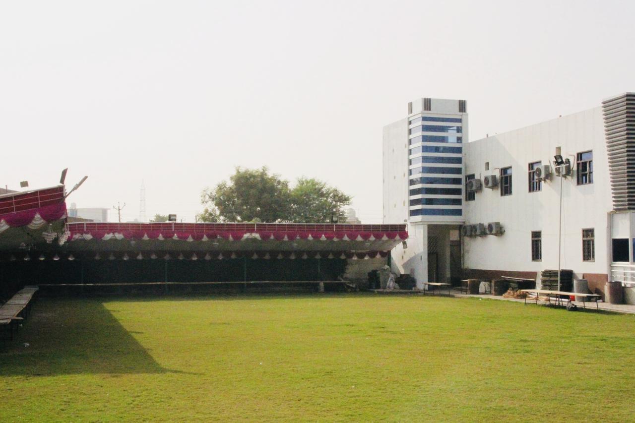 Hotel Vinayak Palace Mathura Exterior foto